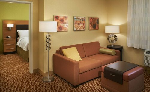 TownePlace Suites Saginaw, Varaa Hotelli Saginaw Michigan