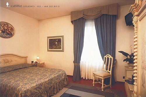 Villa Cavour, Book Villa Hoteller i Bergamo med parkering, Parkering