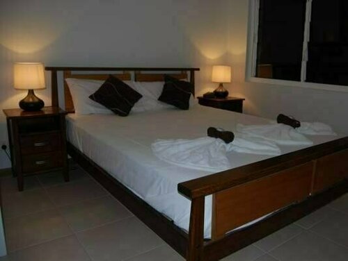 The Hostel, Airlie Beach, Забронировать Апартаменты/квартира Эрли-Бич Whitsundays, рядом с Рынок пляжа Эйрли