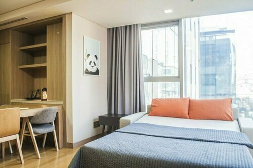 The november stay in Canal walk, Buchen Sie Hotel Yeonsu-gu Icheon