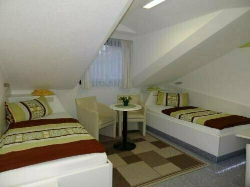 Hotel und Pension Am Burchardikloster, Réserver Hôtel Halberstadt Saxe-Anhalt