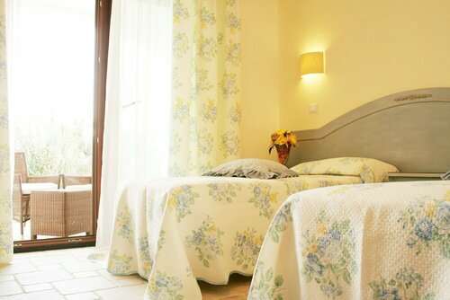B&B La Vigna, Book Bed and Breakfast Hoteller i Carovigno med parkering, Parkering