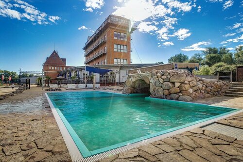 Hotel Dömitzer Hafen, Забронировать Отель Отели Мекленбург-Померания с бассейном, Бассейн
