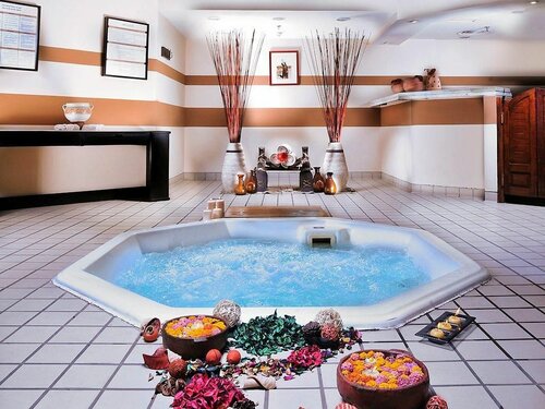 Mercure Cairo Le Sphinx Hotel, Book Hotel Hotels in Cairo with Meals, Half/Full Board
