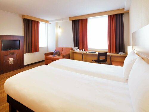 ibis London Shepherds Bush - Hammersmith, Забронировать Отель Хаммерсмит и Фулхэм Лондон, рядом с Шепердс Буш