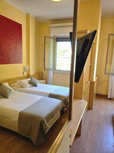 Mokinba Hotels SantAmbroeus, Забронировать Отель Милан - центр города Милан, рядом с Кадорна