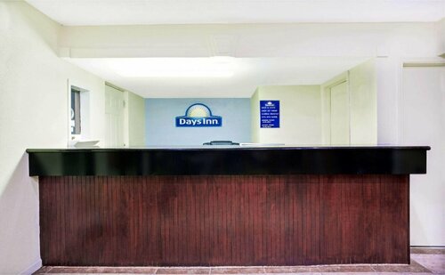 Days Inn by Wyndham Douglasville-Atlanta-Fairburn Road, Prenota Locanda Hotel a Georgia con parcheggio, Parcheggio