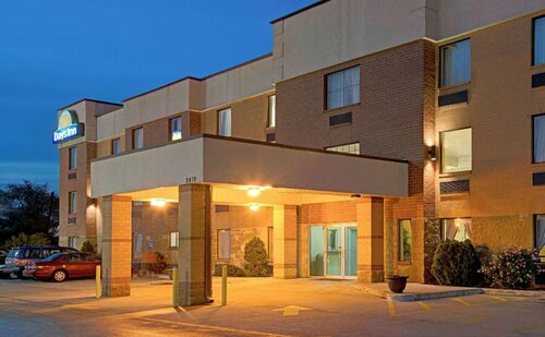 Days Inn by Wyndham Downtown St. Louis, Забронировать Отель Downtown St. Louis Сент-Луис