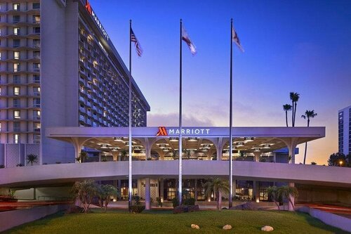 Los Angeles Airport Marriott, Забронировать Отель Отели Большого Лос-Анджелеса с бассейном, Бассейн