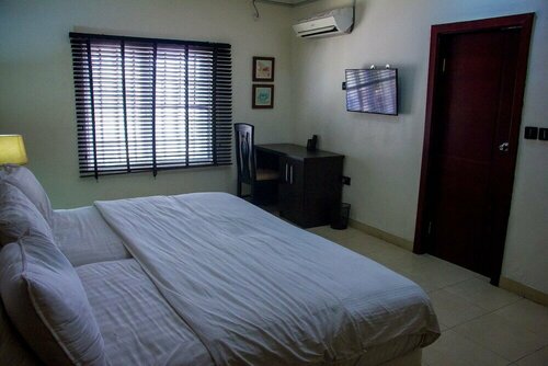 Chelsea Suites Annex, Prenota Hotel Hotel a Badagry con parcheggio, Parcheggio