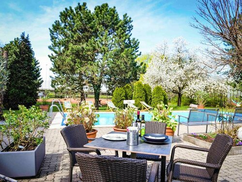 Ibis Styles Linz, Reserva ahora Hotel Hoteles en Spallerhof con aparcamiento, Aparcamiento