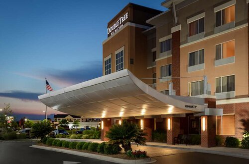 DoubleTree by Hilton Hotel Savannah Airport, Reserva ahora Hotel Hoteles en Georgia con piscina, Piscina