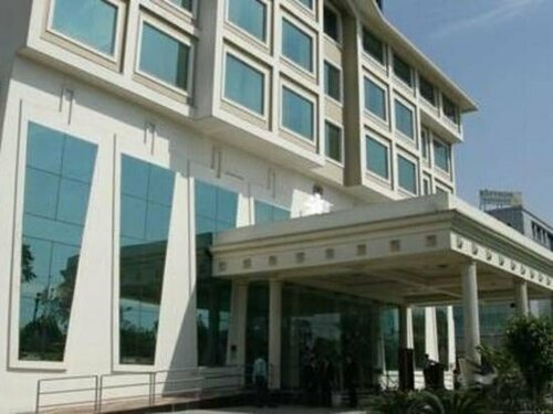 Comfort Inn Saffron Kiran, Varaa Hotelli Faridabad Haryana