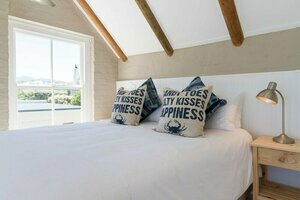 Fin Whale Beach House, Забронировать Дом для отпуска Коттеджи Cape Peninsula, Коттедж