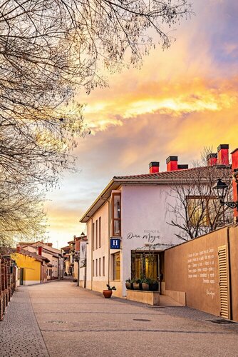 Hotel Doña Mayor, Book Hotel Hoteller i Castile and Leon med parkering, Parkering
