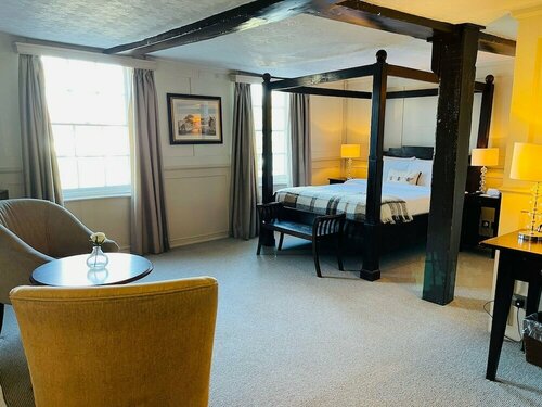 The Talbot Inn, Забронировать Отель Отели High Weald с парковкой, Парковка