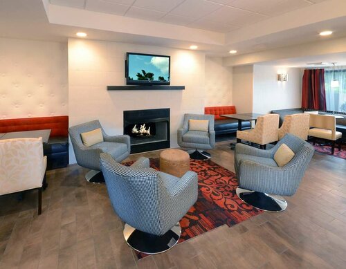 Hampton Inn Raleigh Capital Blvd North, Забронировать Отель Отели Raleigh-Durham Metropolitan Area с парковкой, Парковка