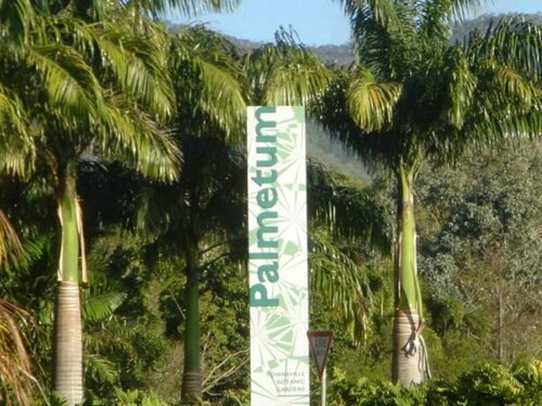 Cedar Lodge Motel, Varaa Motelli Cluden Queensland
