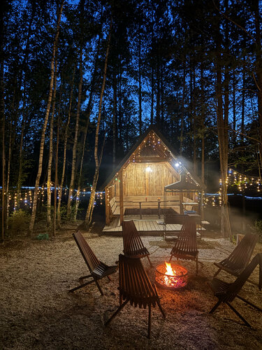 Forest Tale Glamping, Buchen Sie Campingplatz Campingplätze und Glamping in Oblast Swerdlowsk, Campingplatz