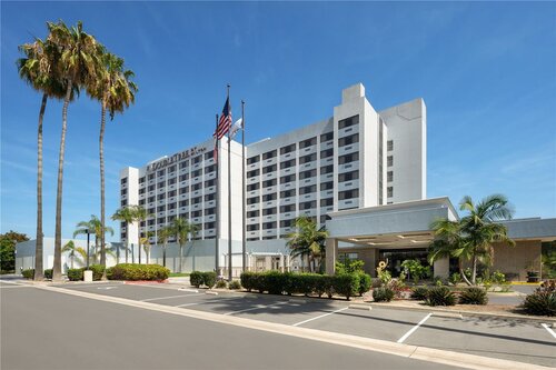 DoubleTree by Hilton Los Angeles Norwalk, Забронировать Отель Норуолк Большой Лос-Анджелес