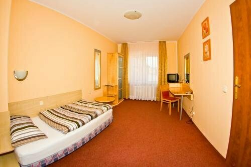 Hotel Omega, Забронировать Отель Злоценец Drawsko Lakeland