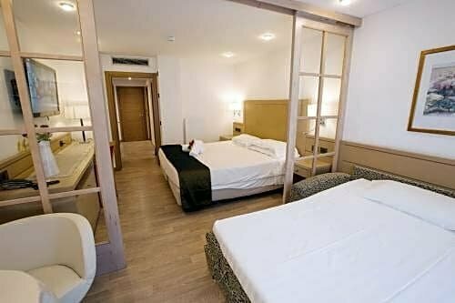 Piz Galin Grand Hotel Family & Wellness, Забронировать Отель Отели в центре Андало, в центре