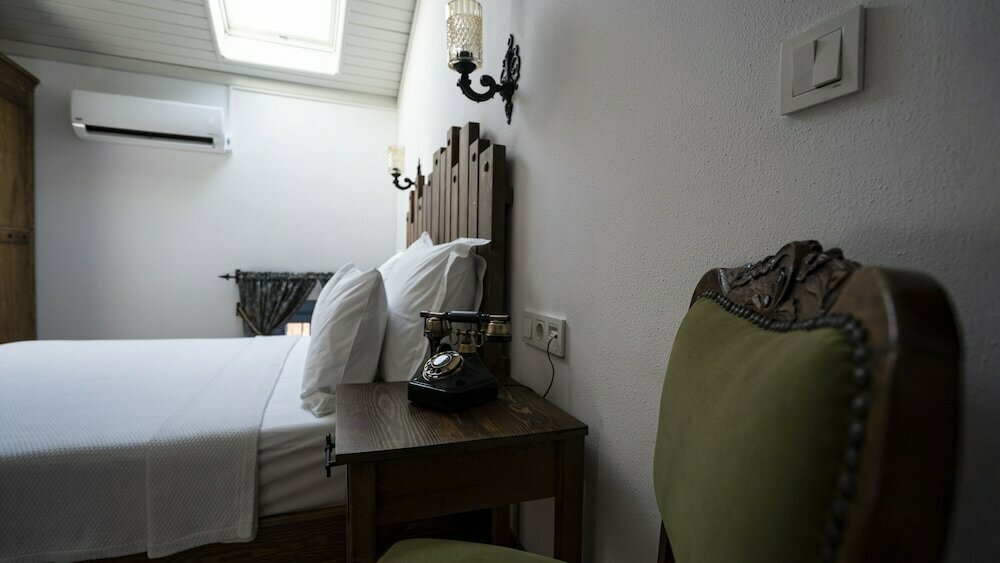 Villa Pietra Hotel & Restaurant