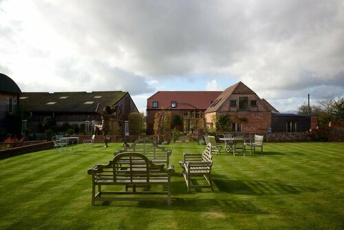 Eckington Manor, Забронировать Отель «постель и завтрак» Першор Вустершир