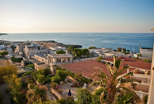 Gelsomare, Забронировать Отель Полиньяно-а-Маре Bari Province, рядом с Пещера монахинь
