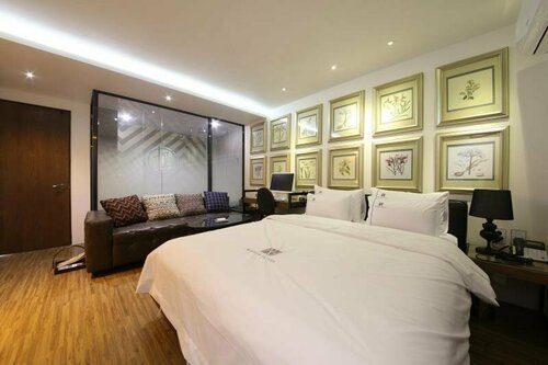 Avenue Hotel, Забронировать Отель Чонджу 