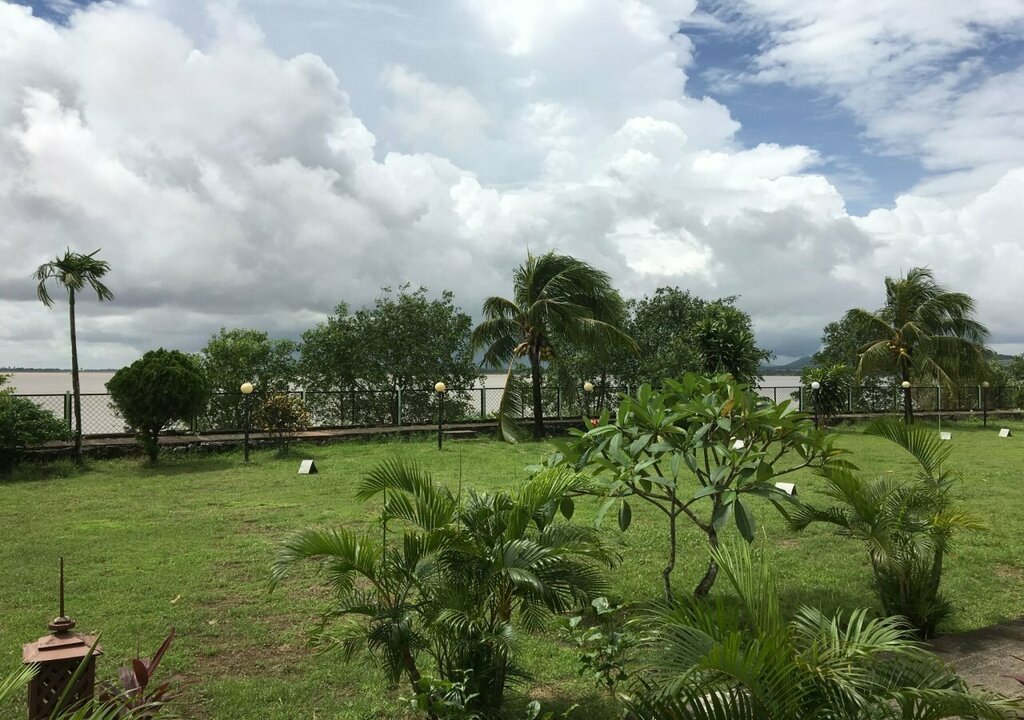 Attran Hotel