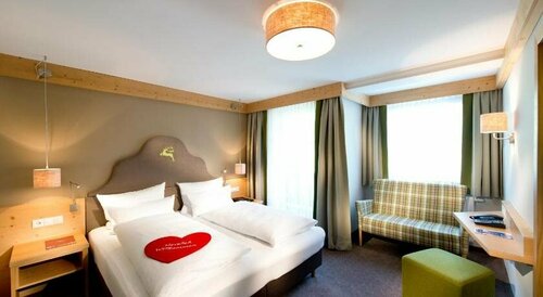 Hotel Tirolerhof 4 Sterne Superior, Забронировать Отель Отели Тукс с питанием, Пансион