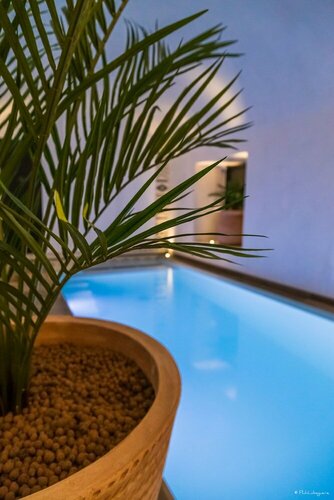 Laz Hotel Spa Urbain Paris, Забронировать Курортный отель Курортные отели Парижа, рядом с Театр Казино-де-Пари, Курортный отель