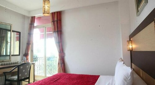 Telemly Hotel, Rezerwuj Hotel Hotele w Algier z parkingiem, Parking