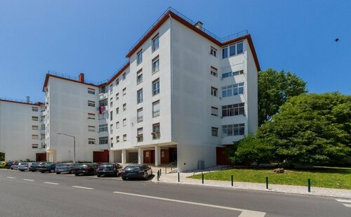 Lisbon Airport Hostel, Забронировать Хостел Оливайш Лиссабон, рядом с Olivais Metro Station