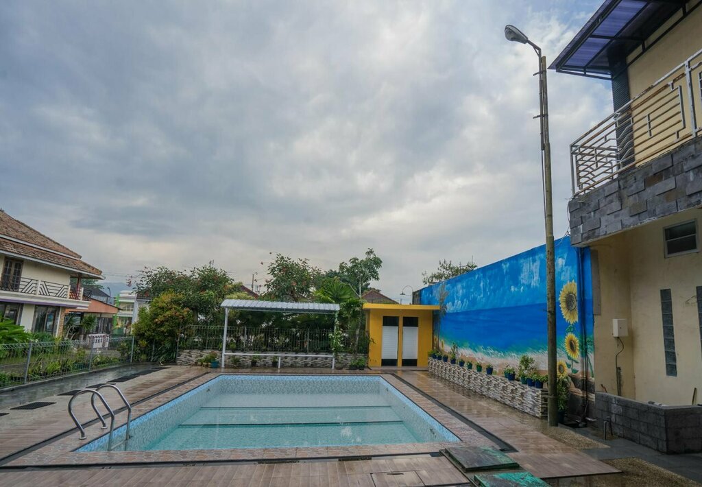 Hotel O Central Batu Near Jatim Park 3 Formerly Bunga Matahari Hotel