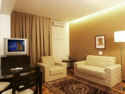 B&B HOTEL Uberlândia, Забронировать Отель «постель и завтрак» Недорогие отели Уберландия, рядом с Театр Рондон Пакеко, недорого