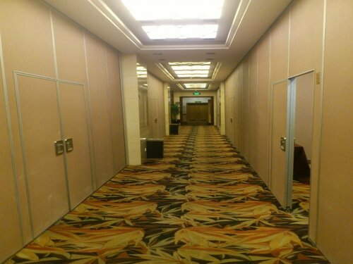 Trade-point, Rezervați Hotel Hoteluri în Yunyan cu parcare, Parcare
