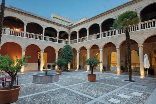 Hotel Palacio de Santa Paula, Autograph Collection, Забронировать Отель Центр Гранада, рядом с Парк Триумф