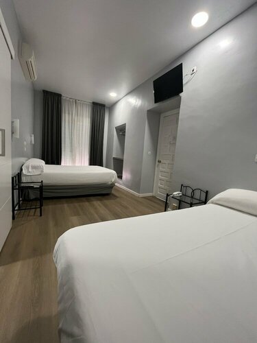 Hostal Atenas, Забронировать Отель Старый город Севилья