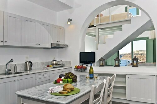 Aura Marina Apartments Santorini, Забронировать Апартаменты/квартира Акротирион , рядом с Красный берег