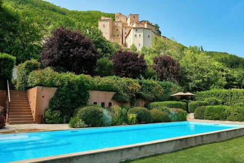 Castello di Postignano Relais, Varaa Hotelli Postignano Sellano