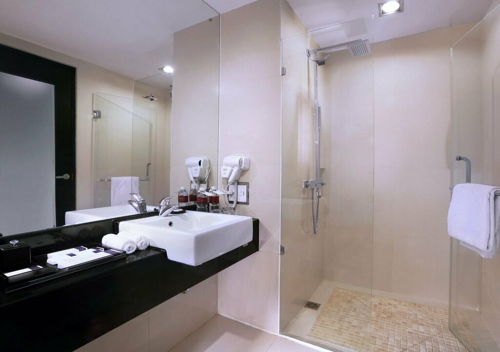 Grand Aston Medan