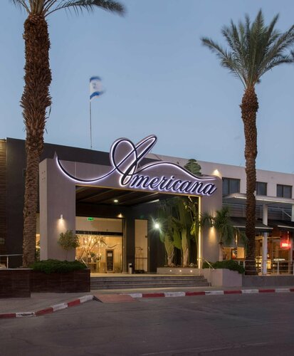 Americana Hotel, Забронировать Отель Отели Эйлата с парковкой, рядом с Набережная Эйлата, Парковка