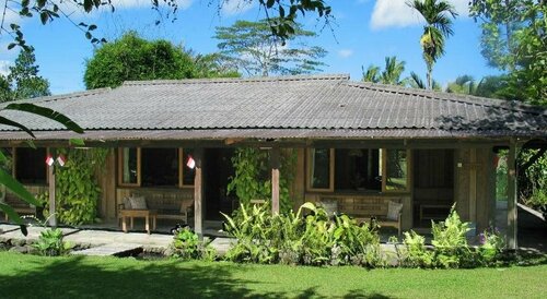 Gardenia Country Inn, Prenota Hotel Tomohon North Sulawesi