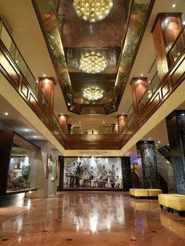 The Federal Kuala Lumpur, Забронировать Отель Отели Куала-Лумпура с парковкой, рядом с Торговый комплекс Pavilion Kuala Lumpur, Парковка