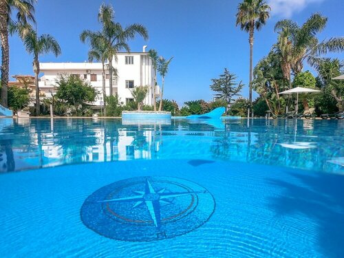 La Bussola Hotel Calabria, Забронировать Отель Отели Бривади с завтраком, Завтраки