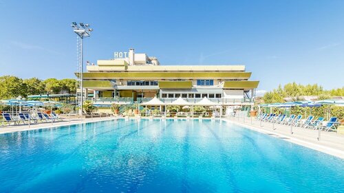 Hotel Country Club, Забронировать Отель Бизнес-отели Капаннори, 4* 5*
