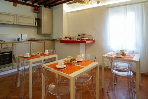 B&B San Francesco, Забронировать Отель «постель и завтрак» Сиена Siena Area