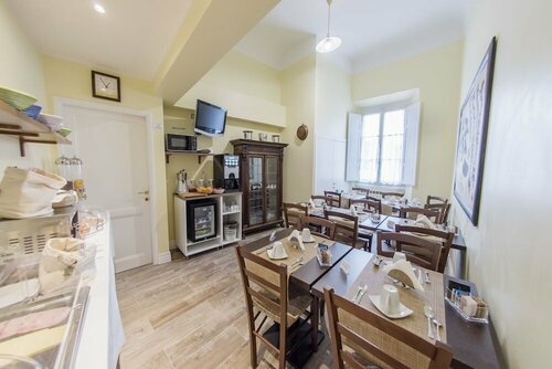 N4U Guest House Florence, Забронировать Гостевой дом Гостевые дома Флоренции, рядом с Генеральное консульство Испании во Флоренции, Гостевой дом